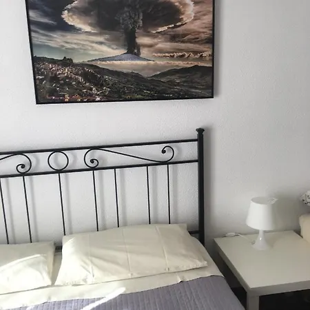 A Casa Di Anastasia Nocleg ze śniadaniem Motta SantʼAnastasia